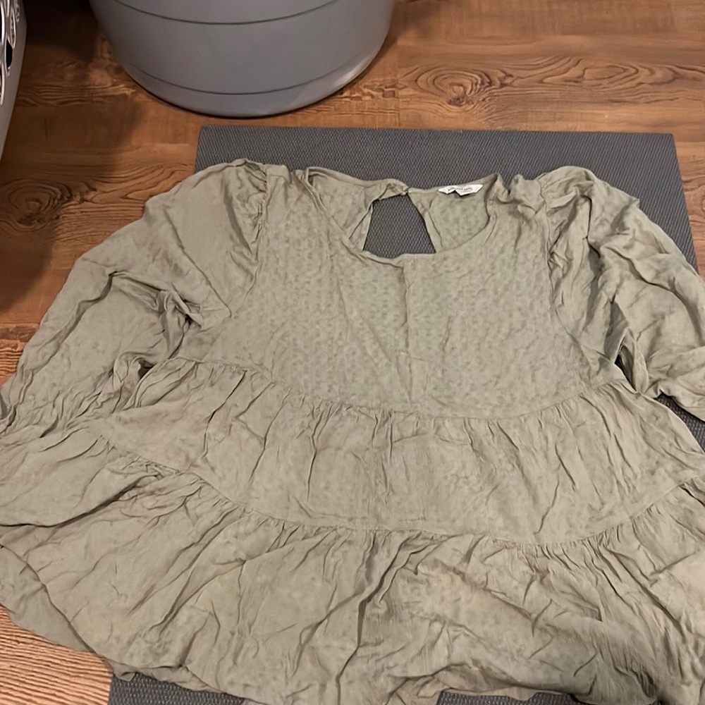 American eagle, L, long sleeve baby doll shirt, never worn